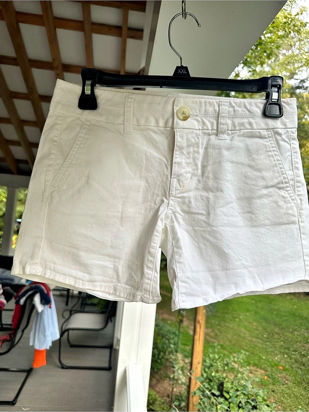 American Eagle Outfitters AE Twill Midi Low Rise Shorts White Bermuda Shorts Siz
